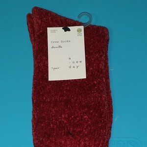 Women's Textured Chenille Crew Socks